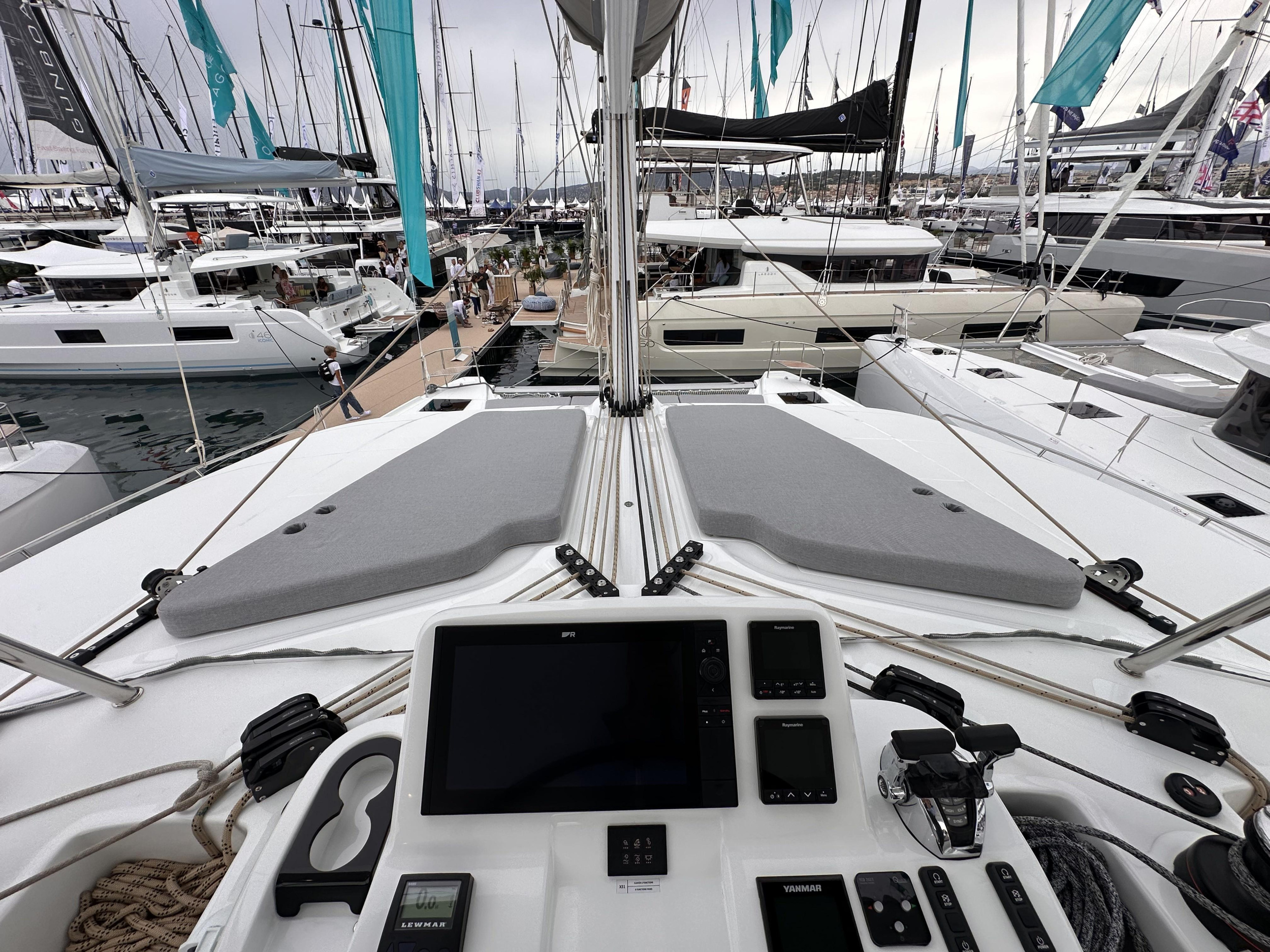 Lagoon 51 — photo 15