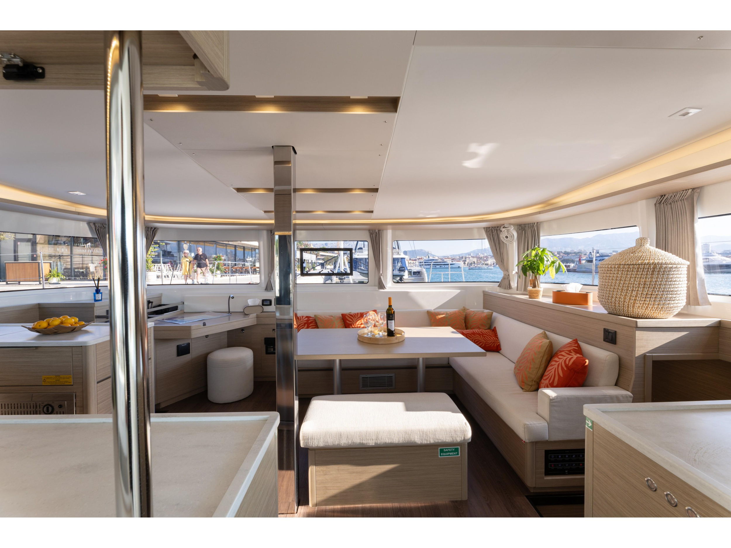 Lagoon 46 — photo 16