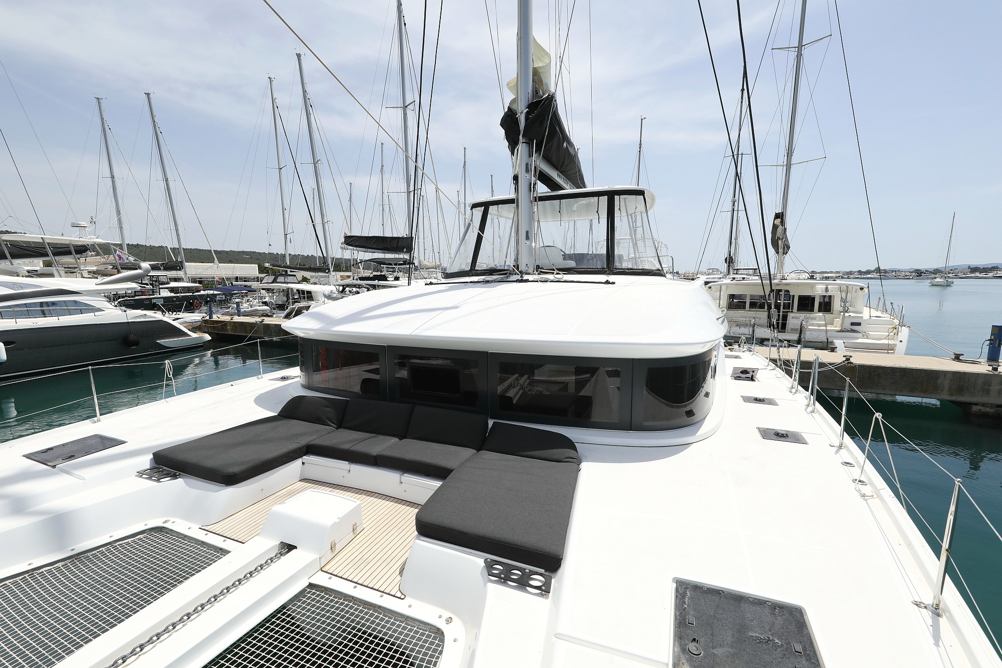Lagoon 50/6 cab — photo 26