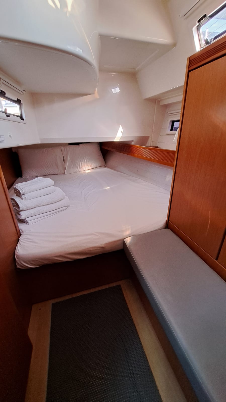 Bavaria Cruiser 40 — photo 15