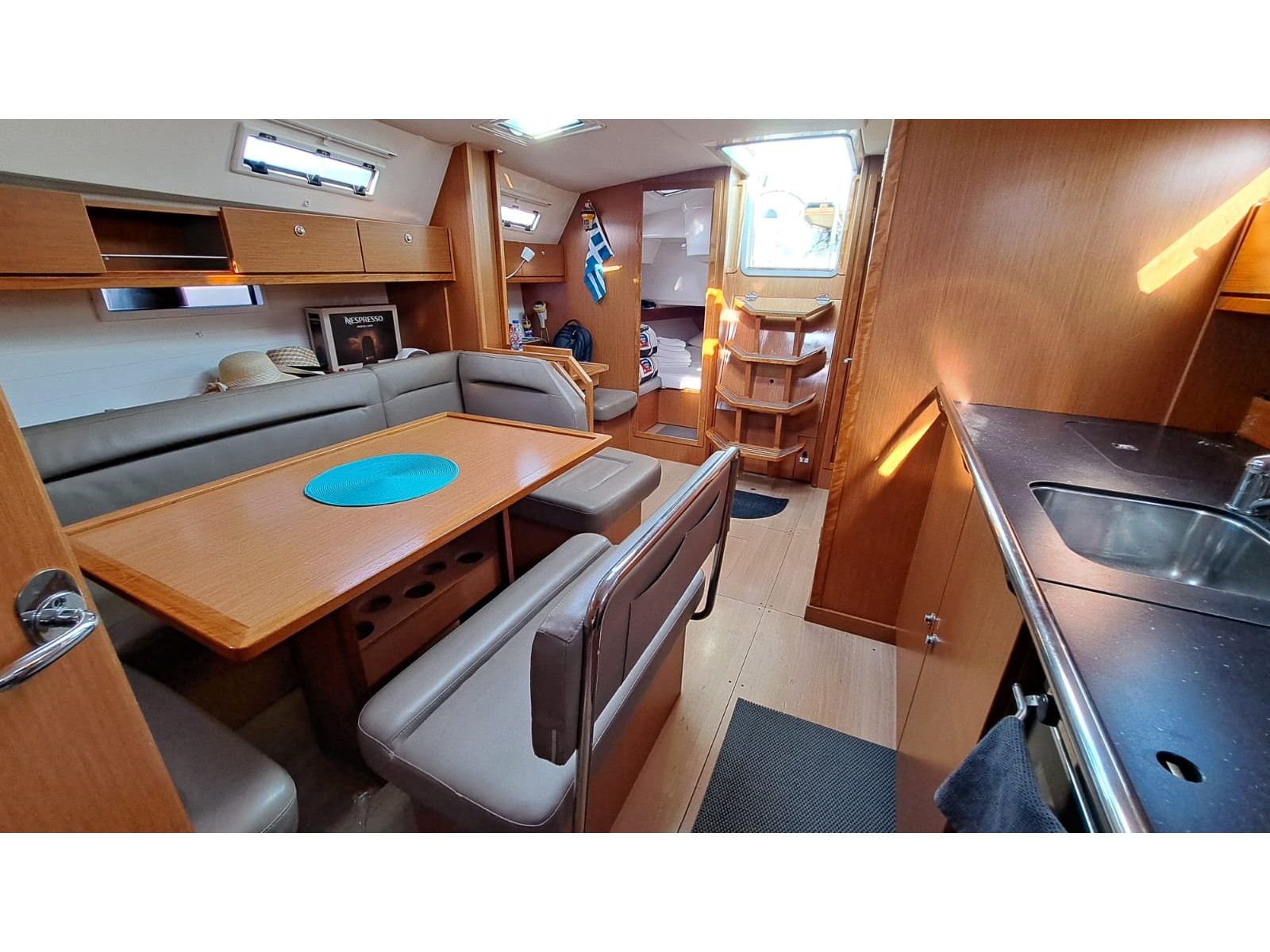 Bavaria Cruiser 40 — photo 13