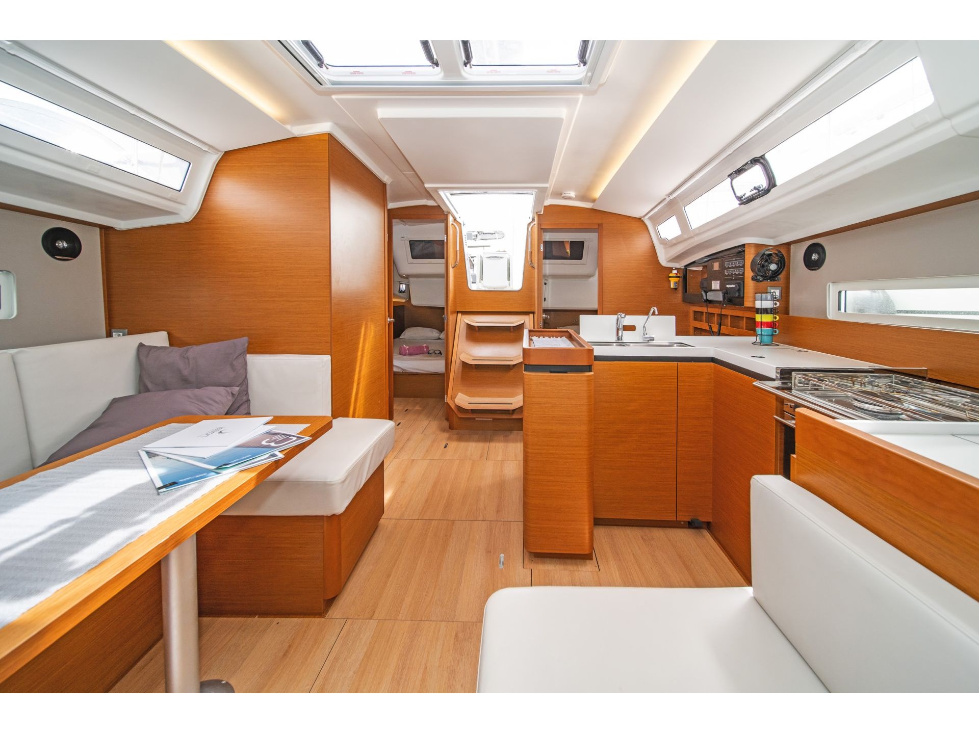 Sun Odyssey 410 — photo 7