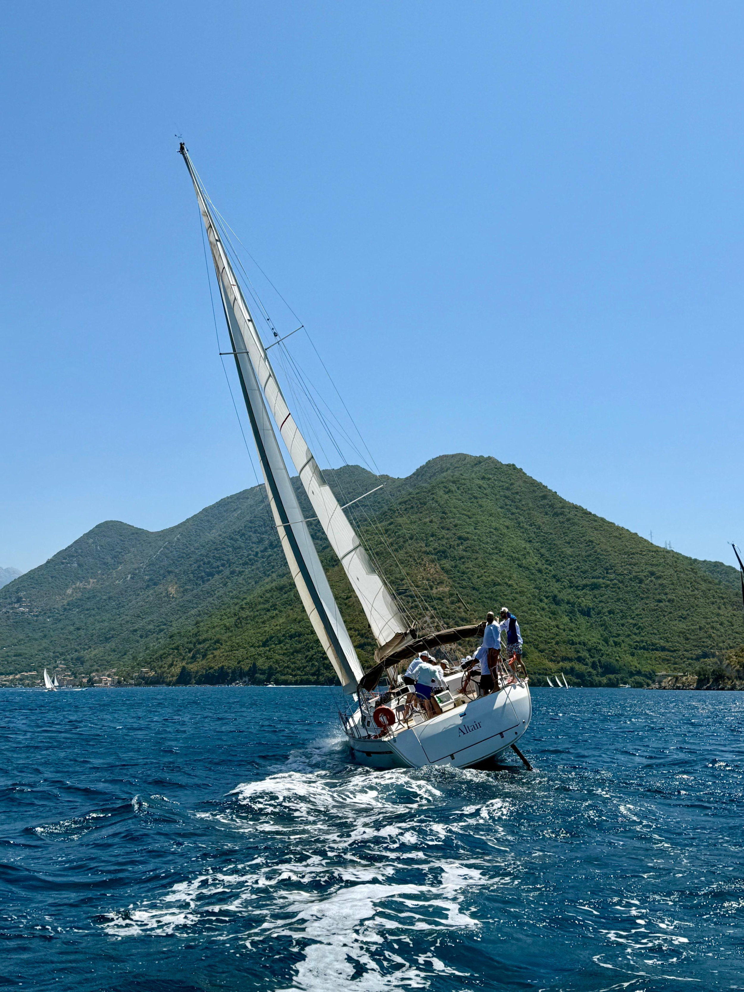 Bavaria Cruiser 46 — photo 27