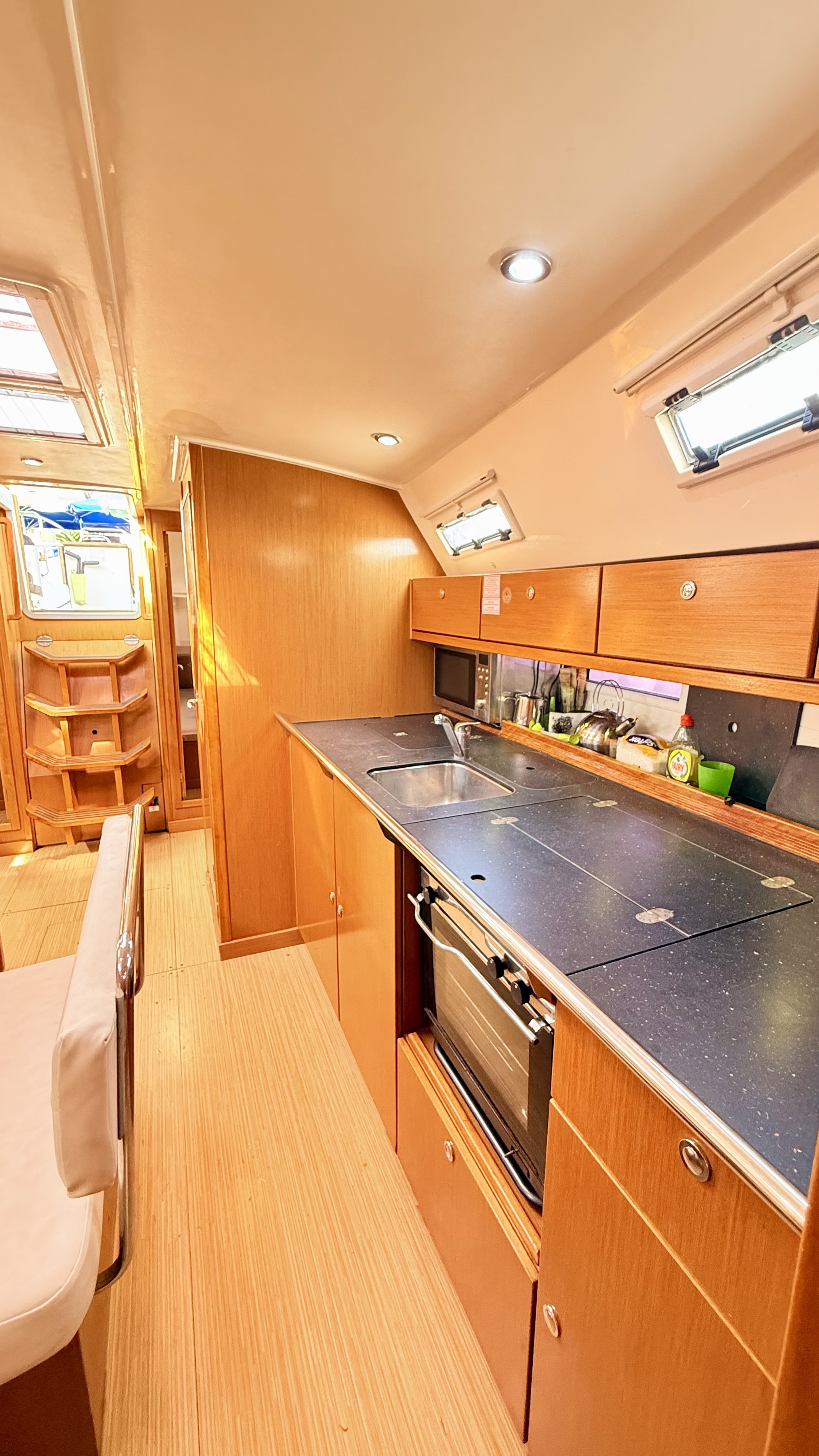 Bavaria 40 Cruiser — photo 6