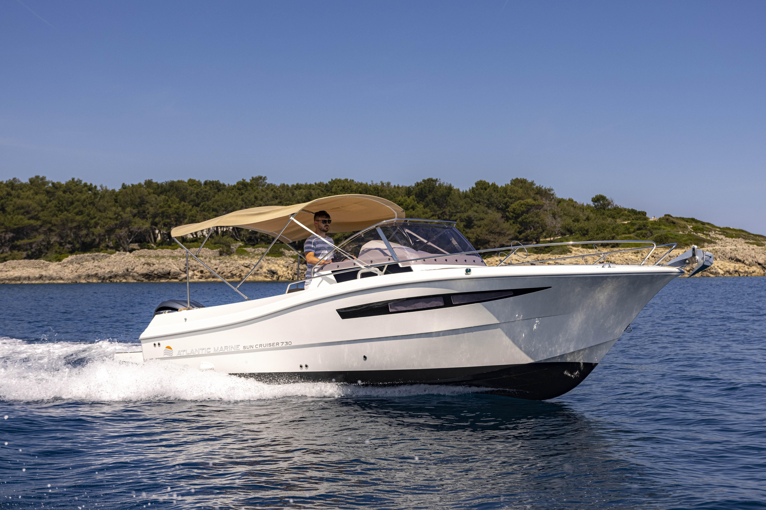 Atlantic 730 Suncruiser — photo 10