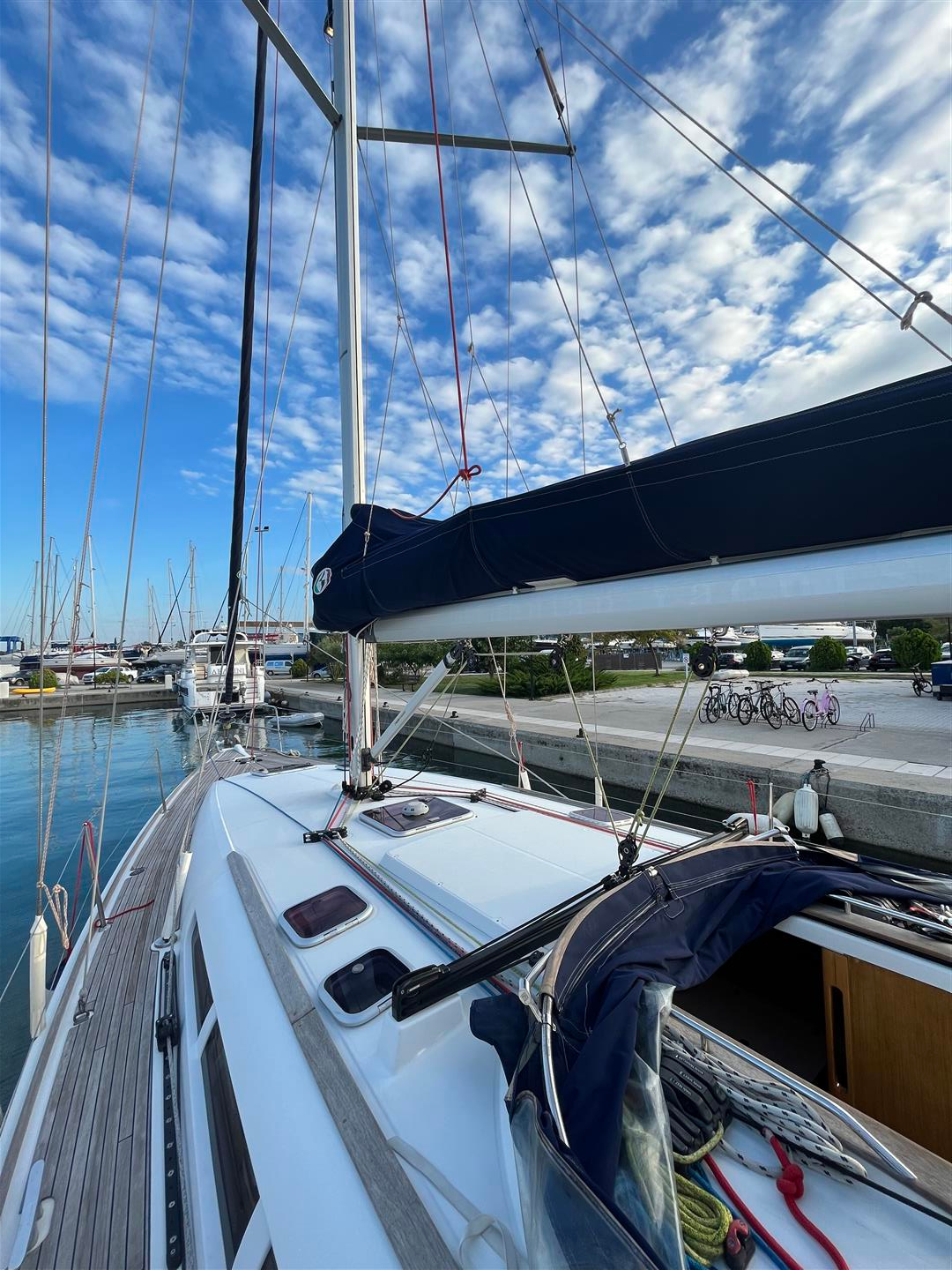 Sun Odyssey 42 i Performance — photo 17