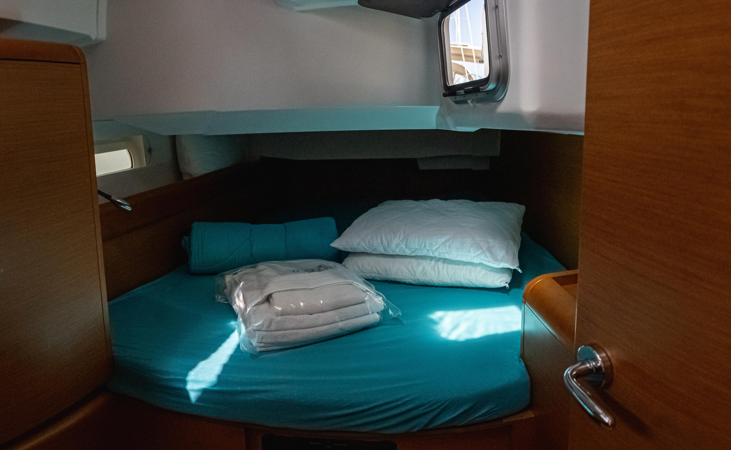 Sun Odyssey 419 — photo 4