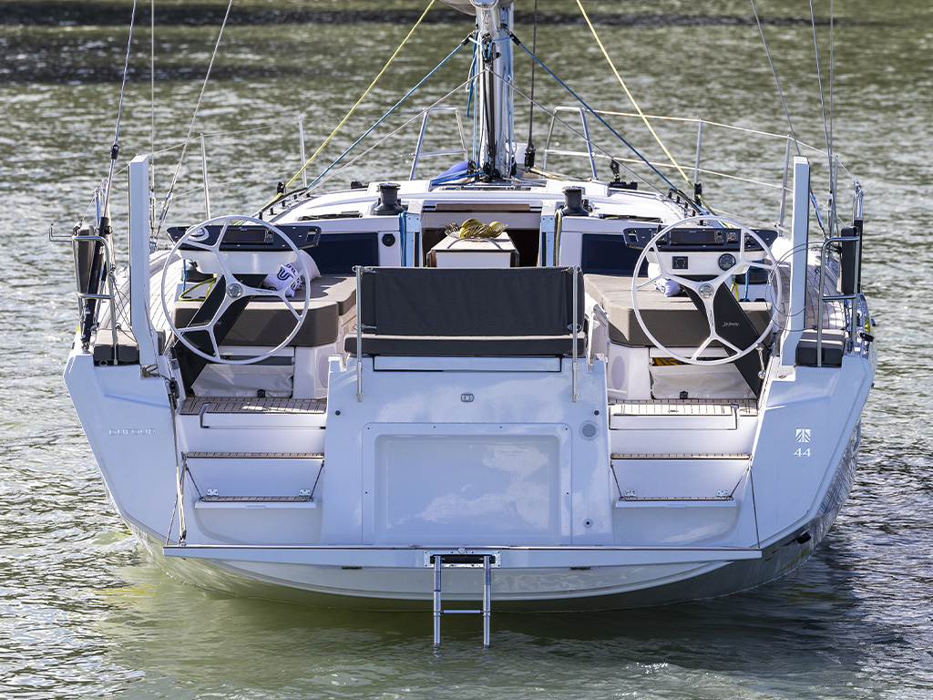 Dufour 44 — photo 11
