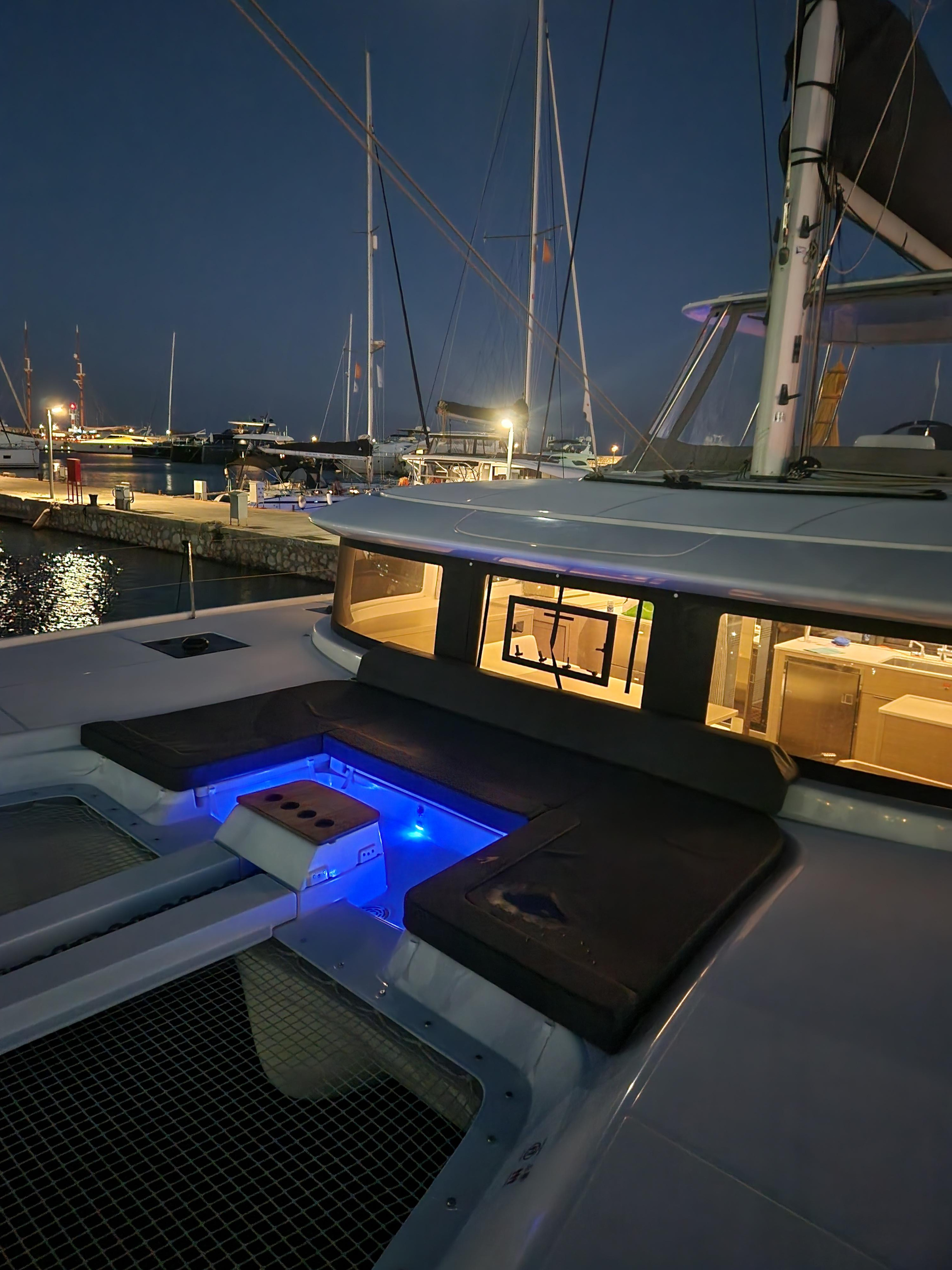 Lagoon 46 — photo 33