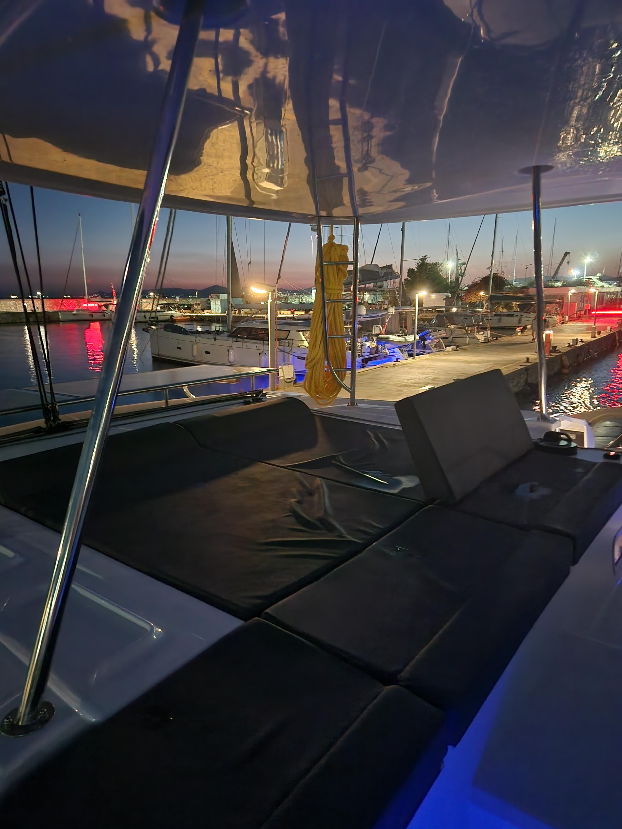 Lagoon 46 — photo 22