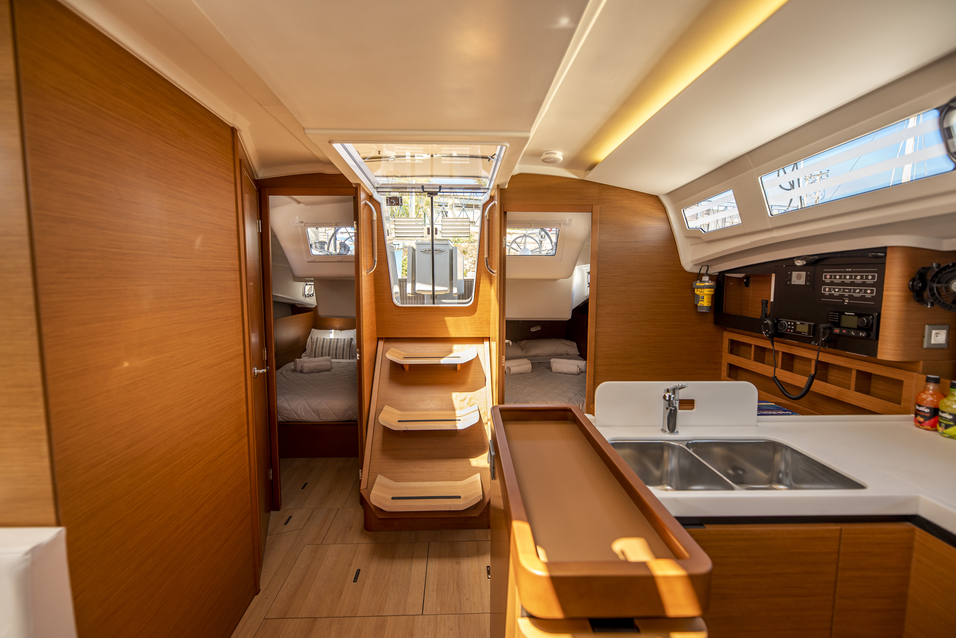 Sun Odyssey 410 — photo 5