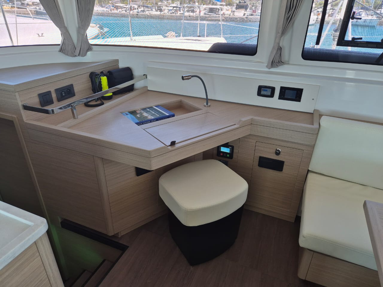 Lagoon 46 — photo 25