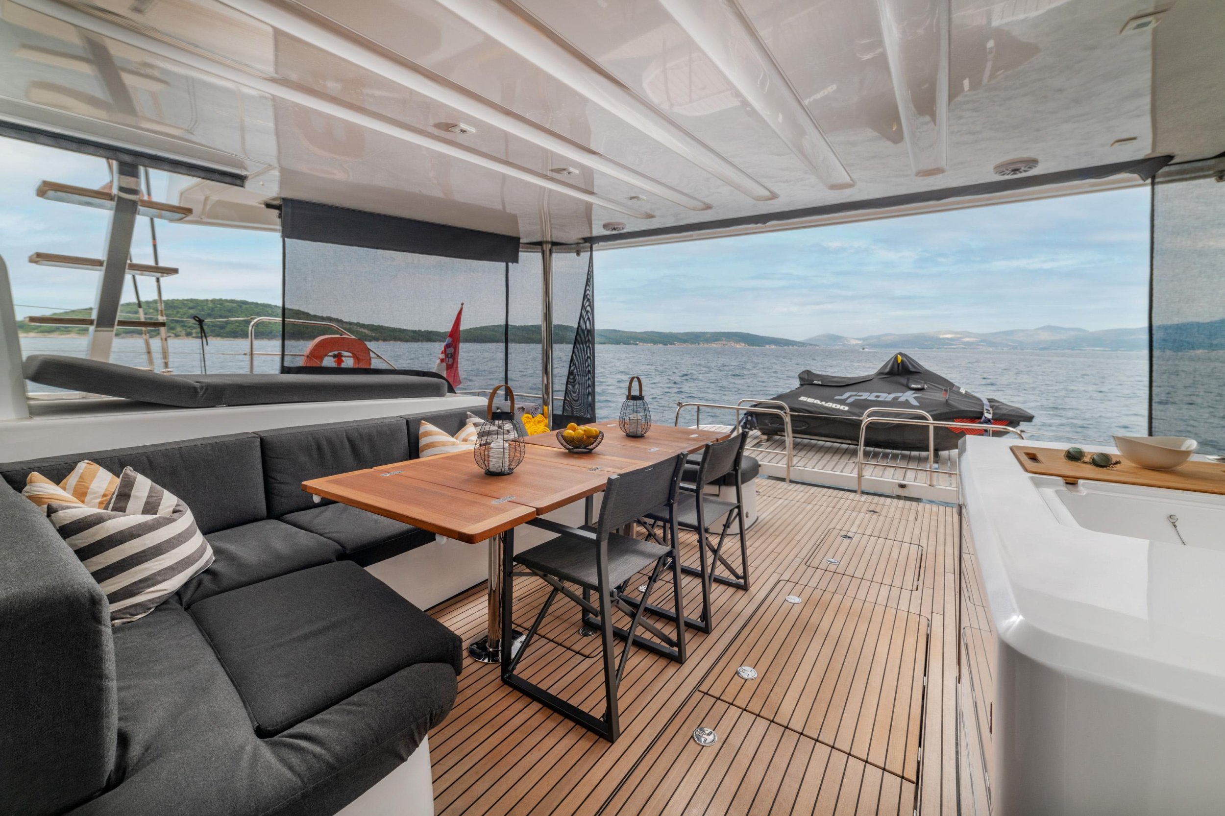 Lagoon 55 — photo 20