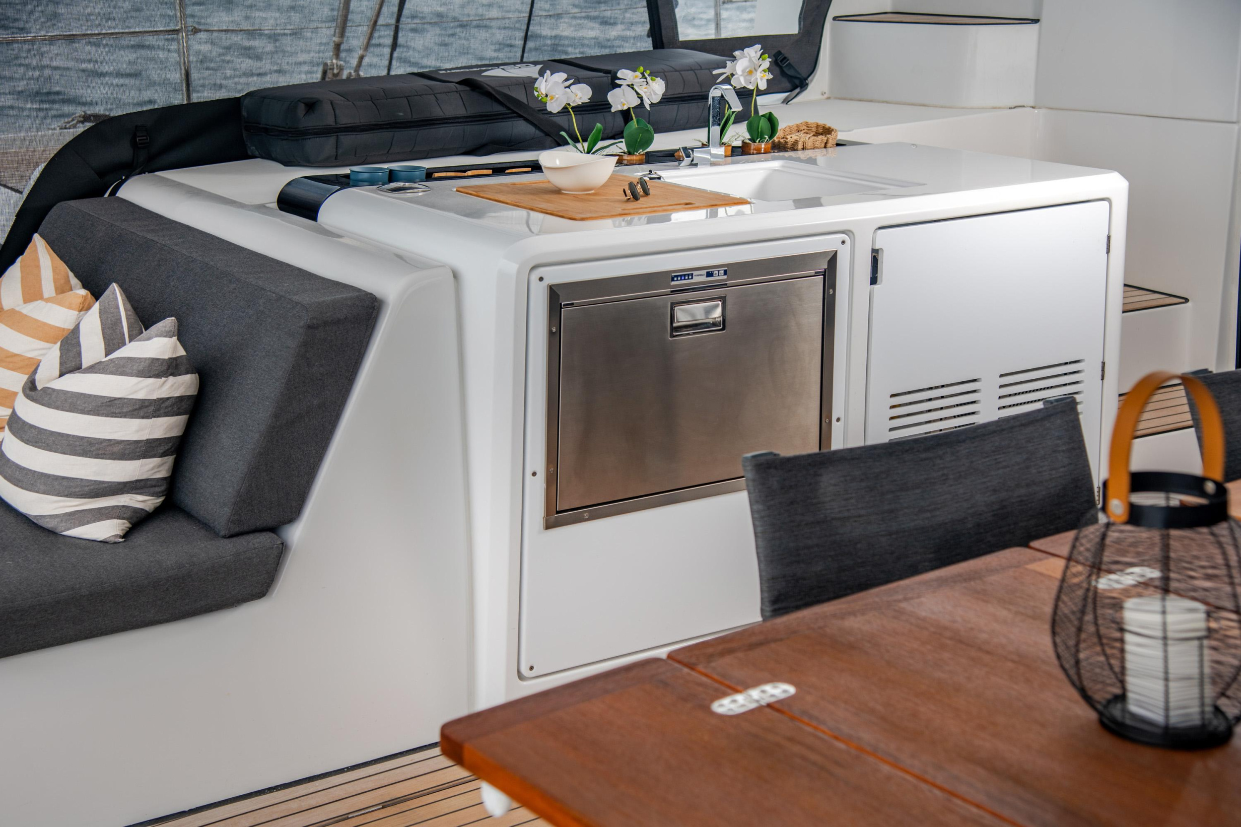 Lagoon 55 — photo 21