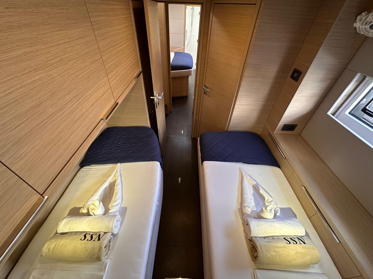 Lagoon 55 (5 cab) — photo 11