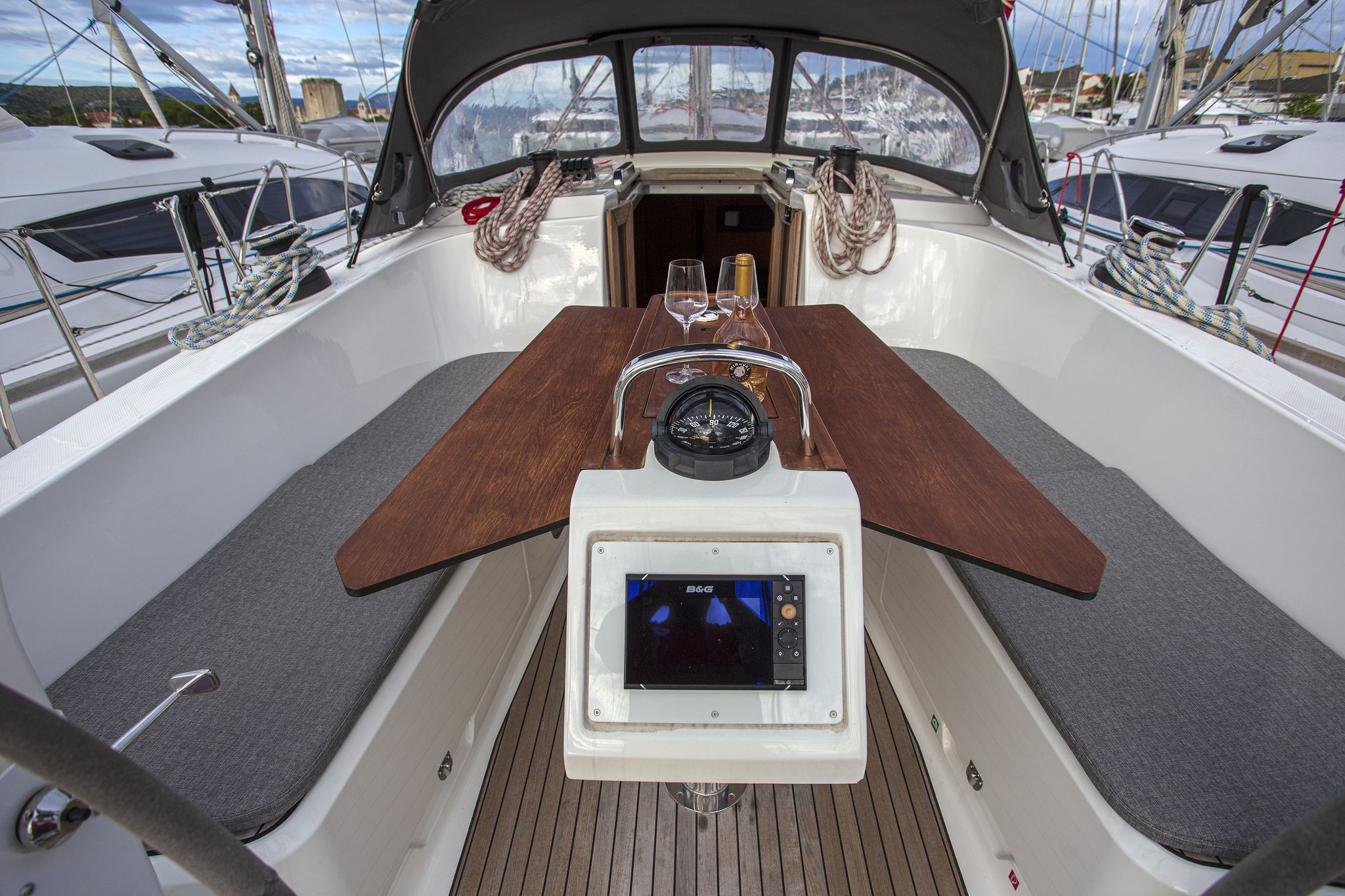 Bavaria Cruiser 41 — photo 11