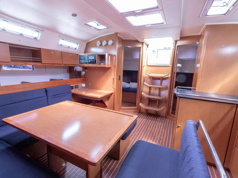 Bavaria 45 Cruiser — photo 3
