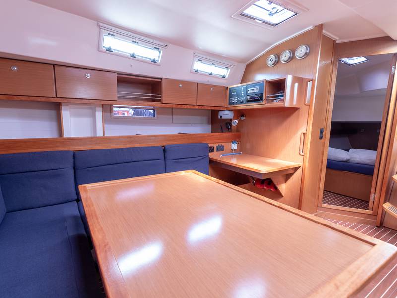 Bavaria 45 Cruiser — photo 6
