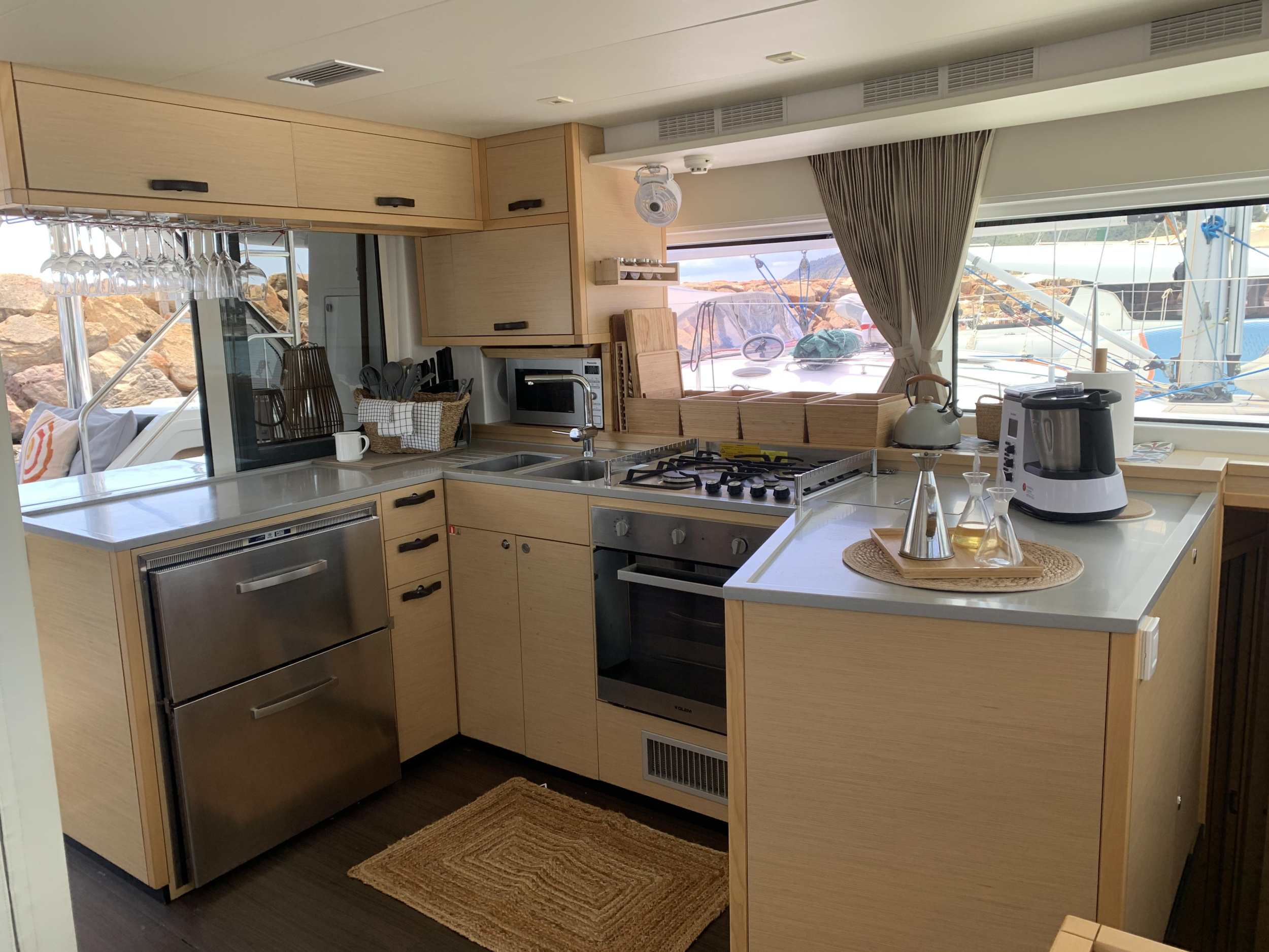 Lagoon 52F ( + crew) — photo 45