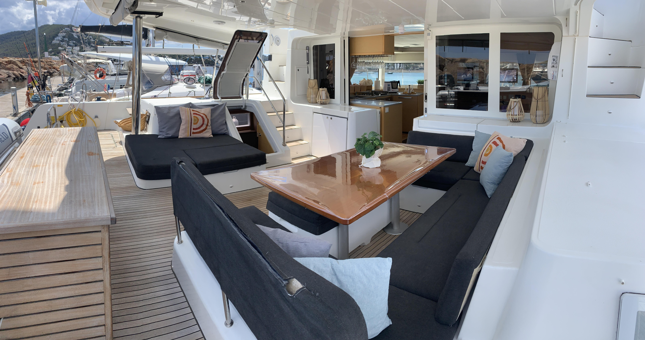Lagoon 52F ( + crew) — photo 32