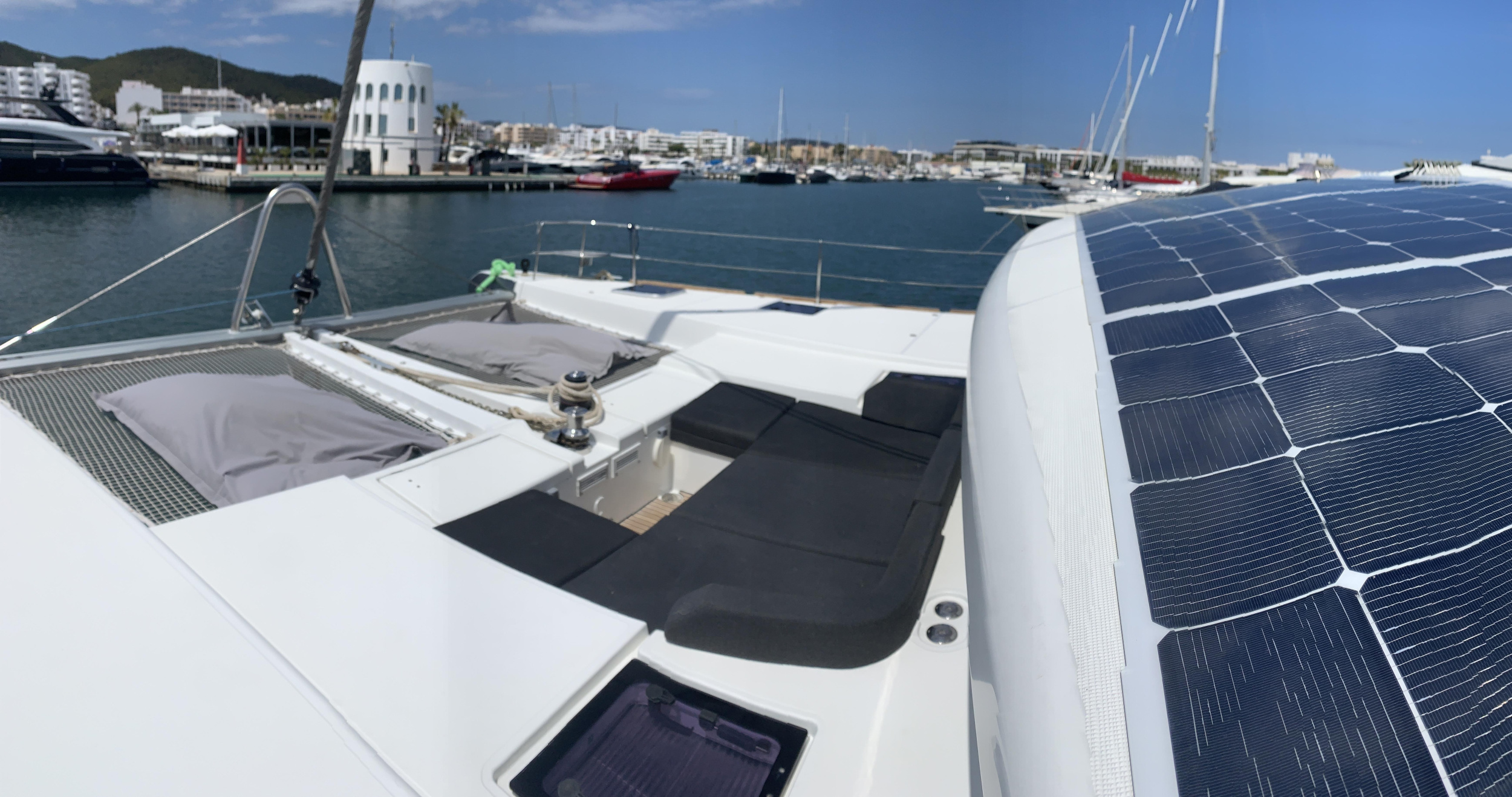 Lagoon 52F ( + crew) — photo 17