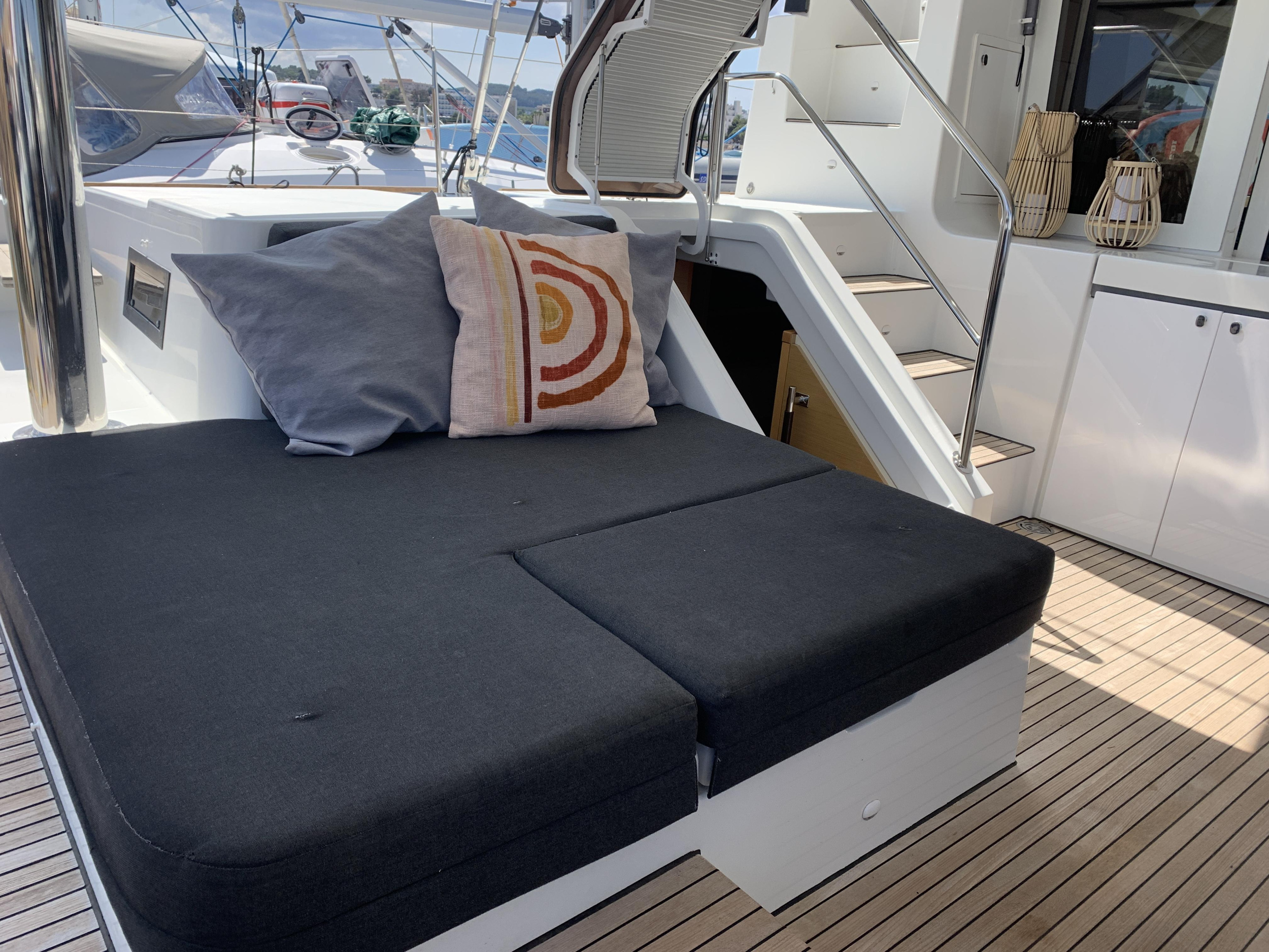 Lagoon 52F ( + crew) — photo 30