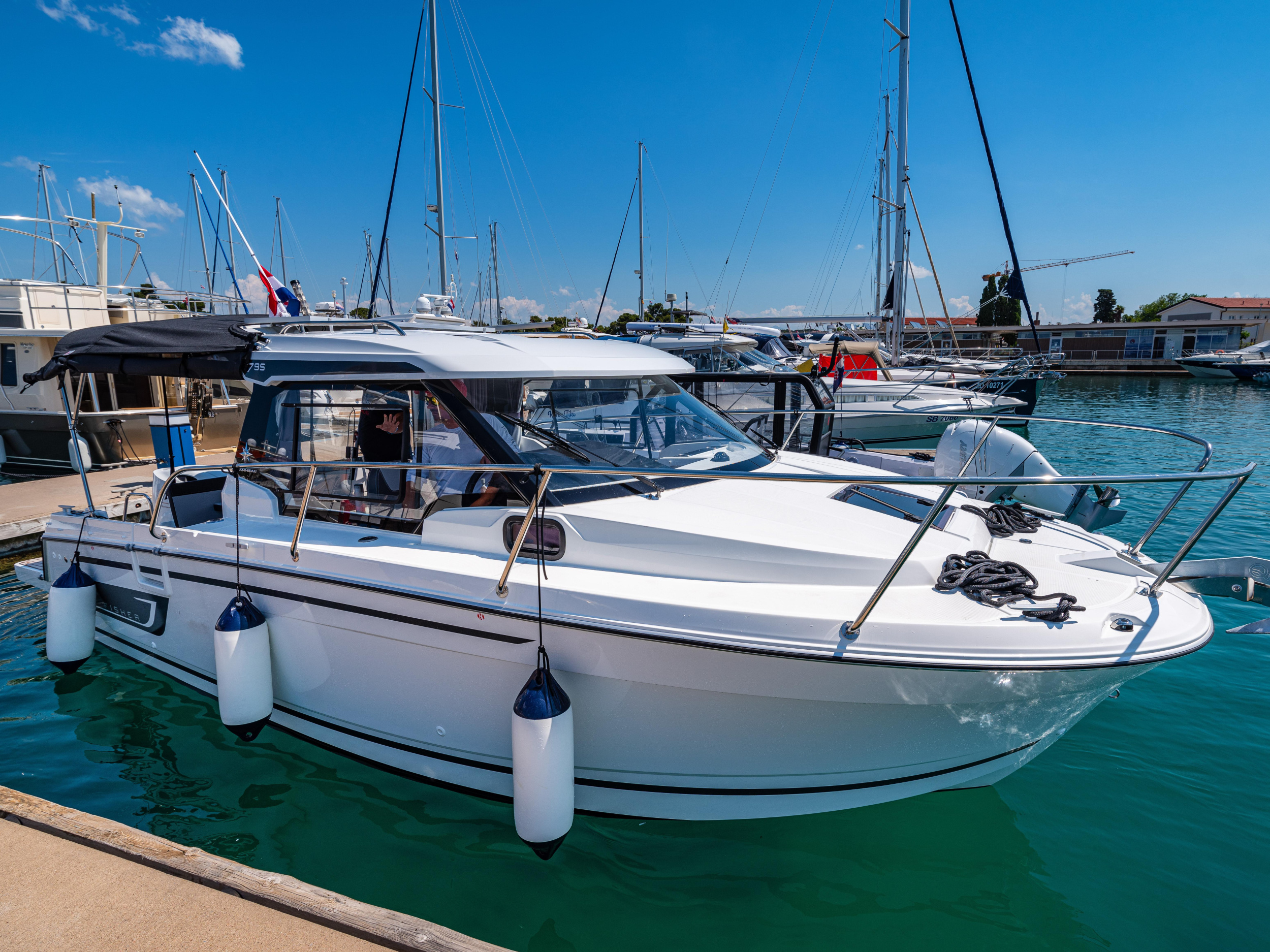 Merry Fisher 795 — photo 1