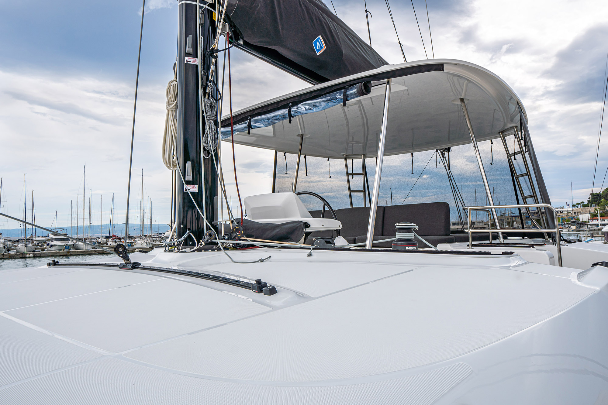 Lagoon 50 — photo 30