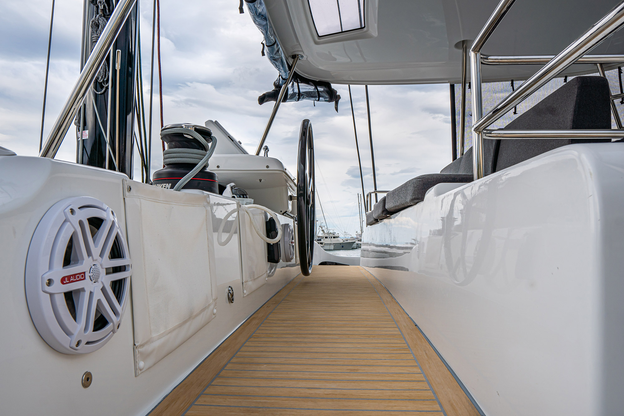 Lagoon 50 — photo 17