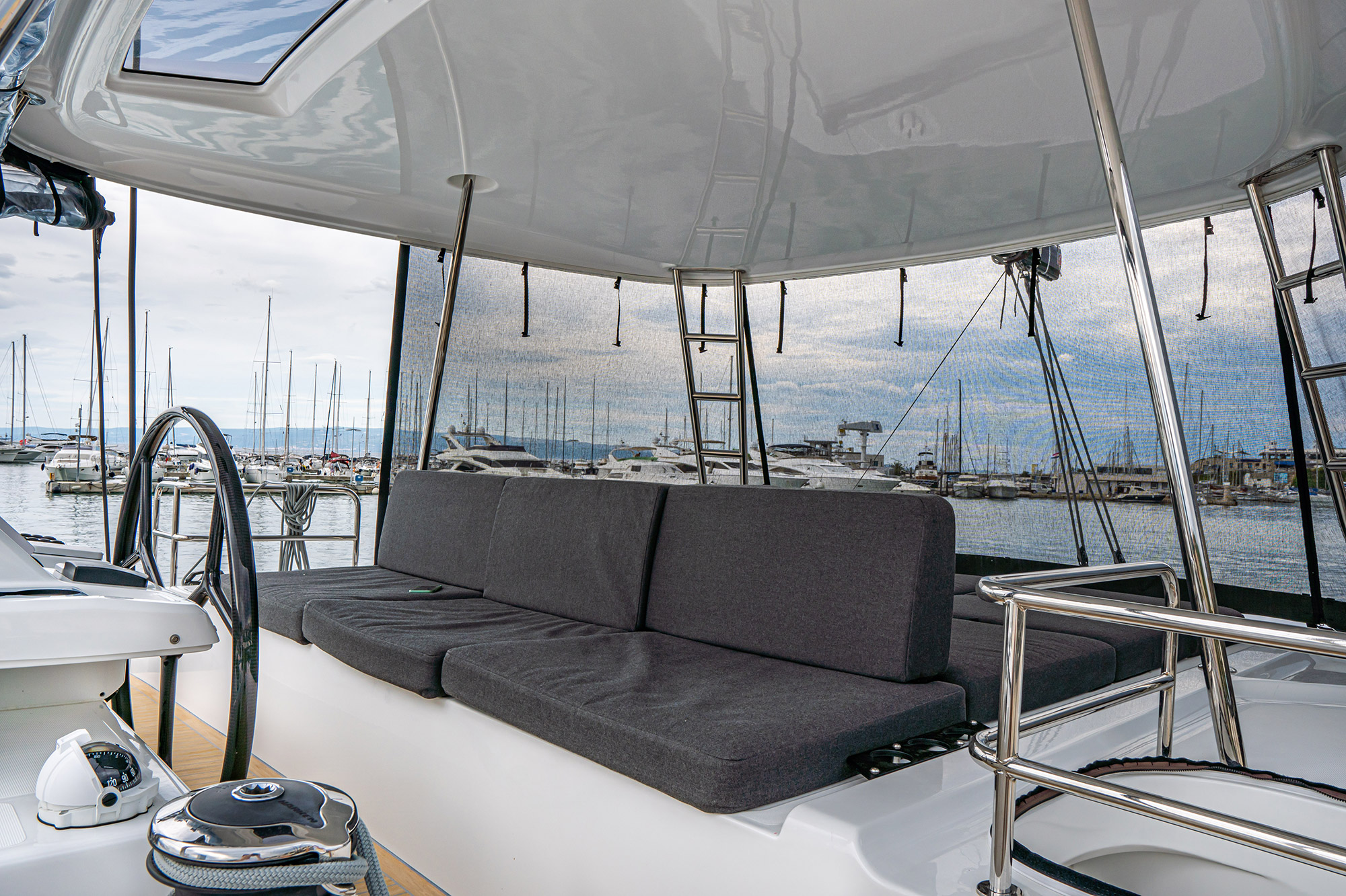 Lagoon 50 — photo 20