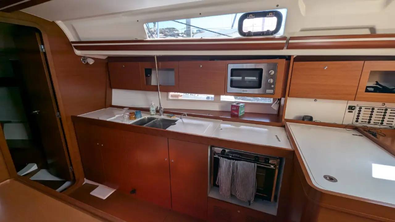 Dufour 375 Grand Large — photo 2
