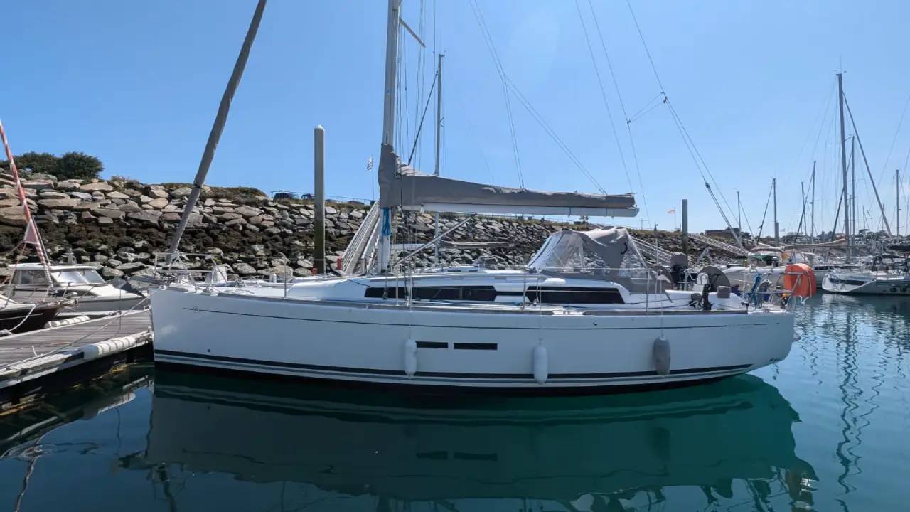 Dufour 375 Grand Large — photo 13