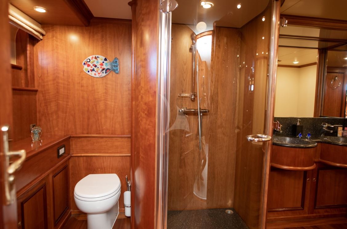 Motoryacht — photo 7
