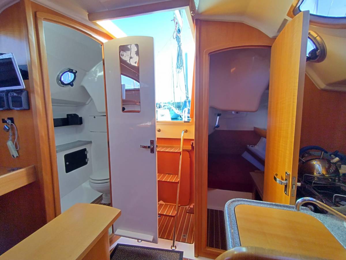 Maxus 28 — photo 4