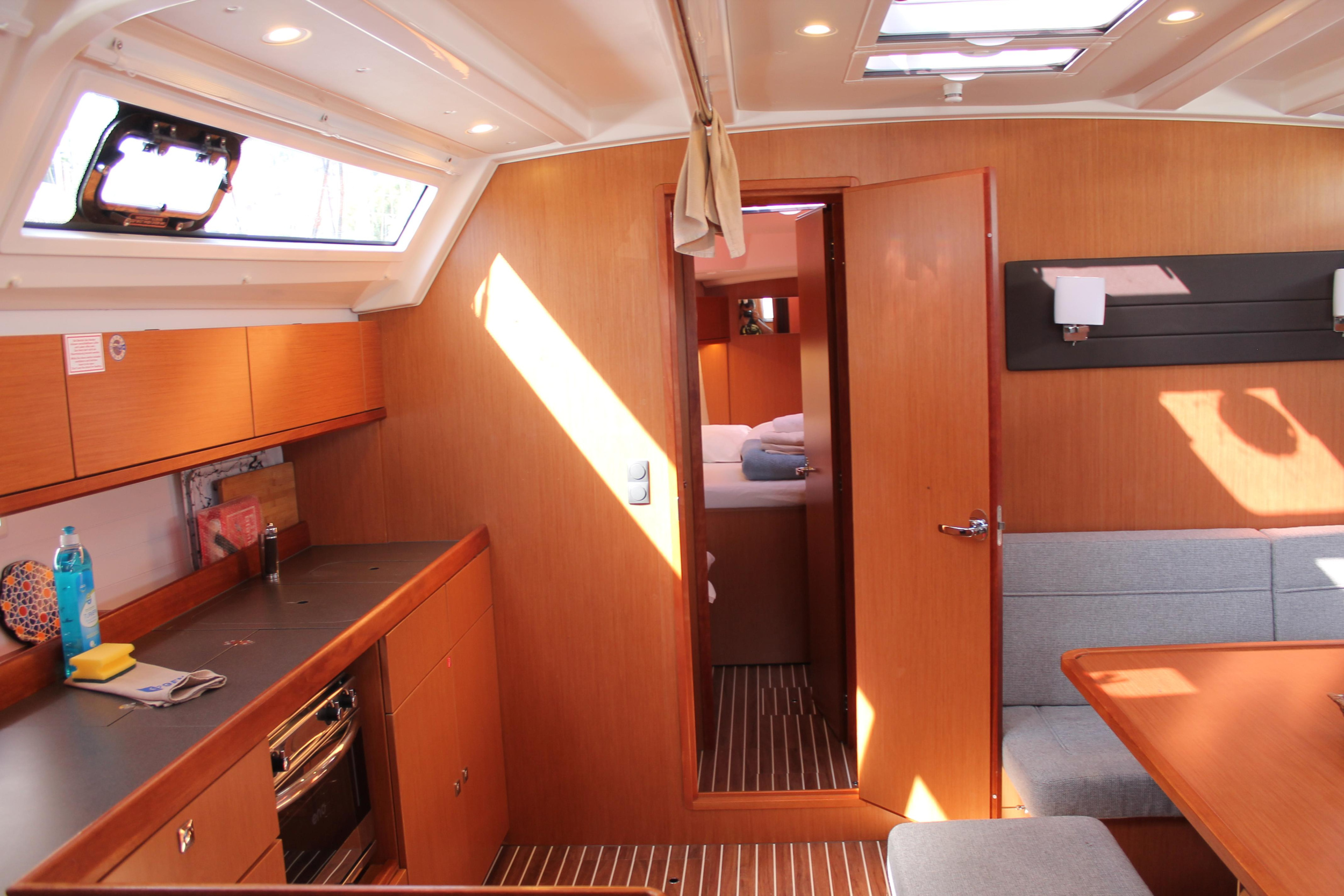 Bavaria Cruiser 46 — photo 9