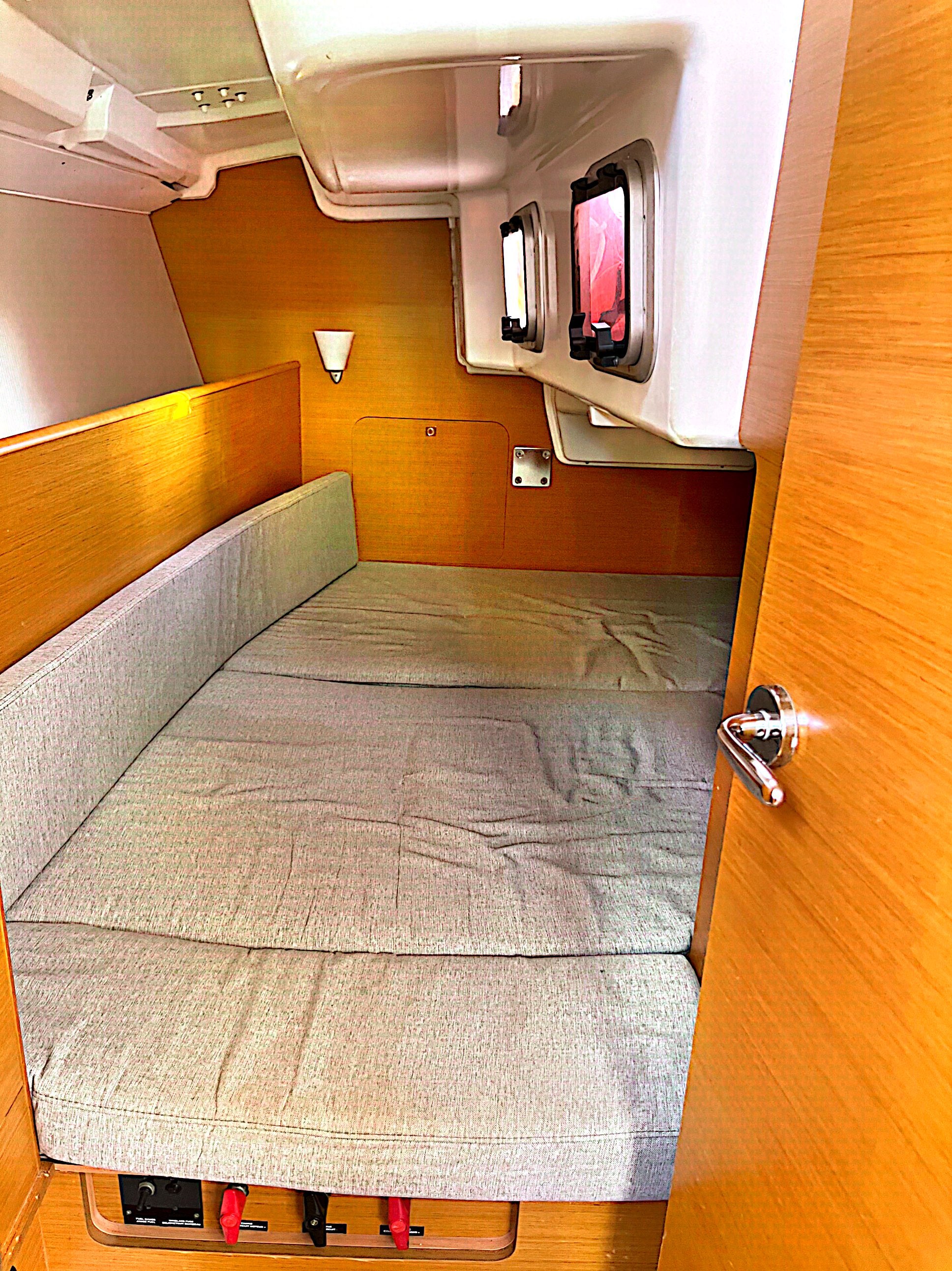 Sun Odyssey 33i — photo 13