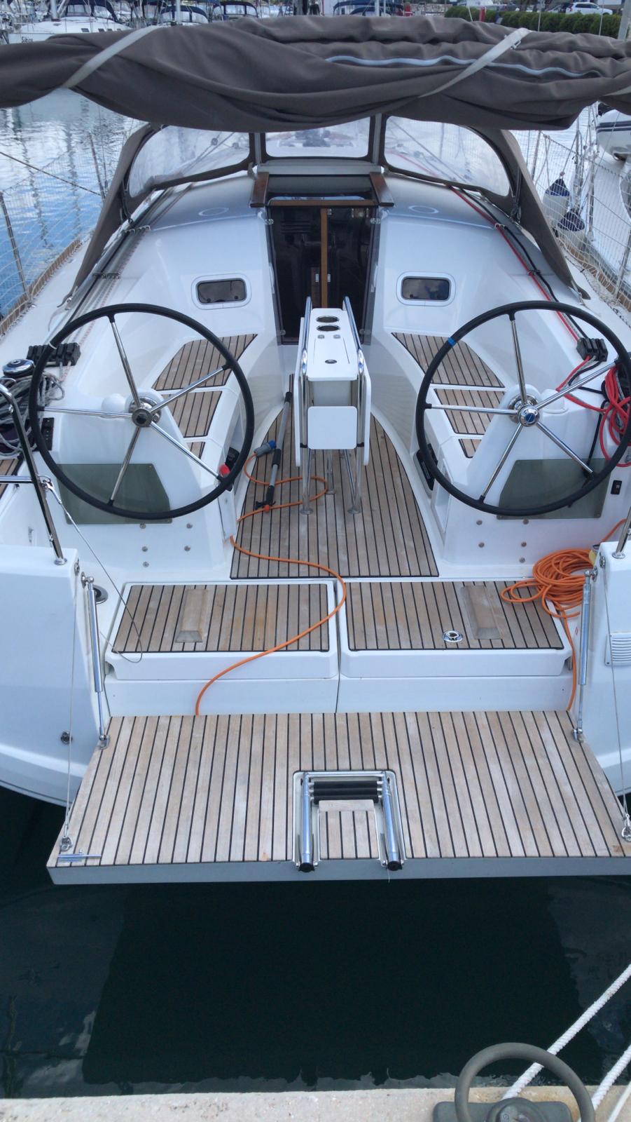 Sun Odyssey 349 — photo 12