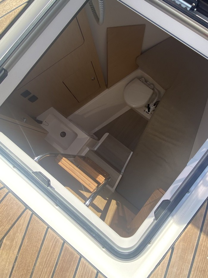 Bavaria C57 Style — photo 21