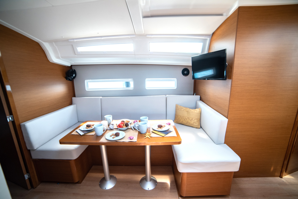 Sun Odyssey 410 — photo 42
