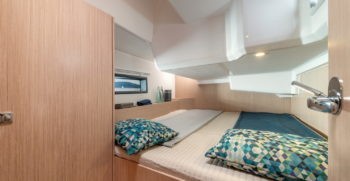 Bavaria C42 — photo 14