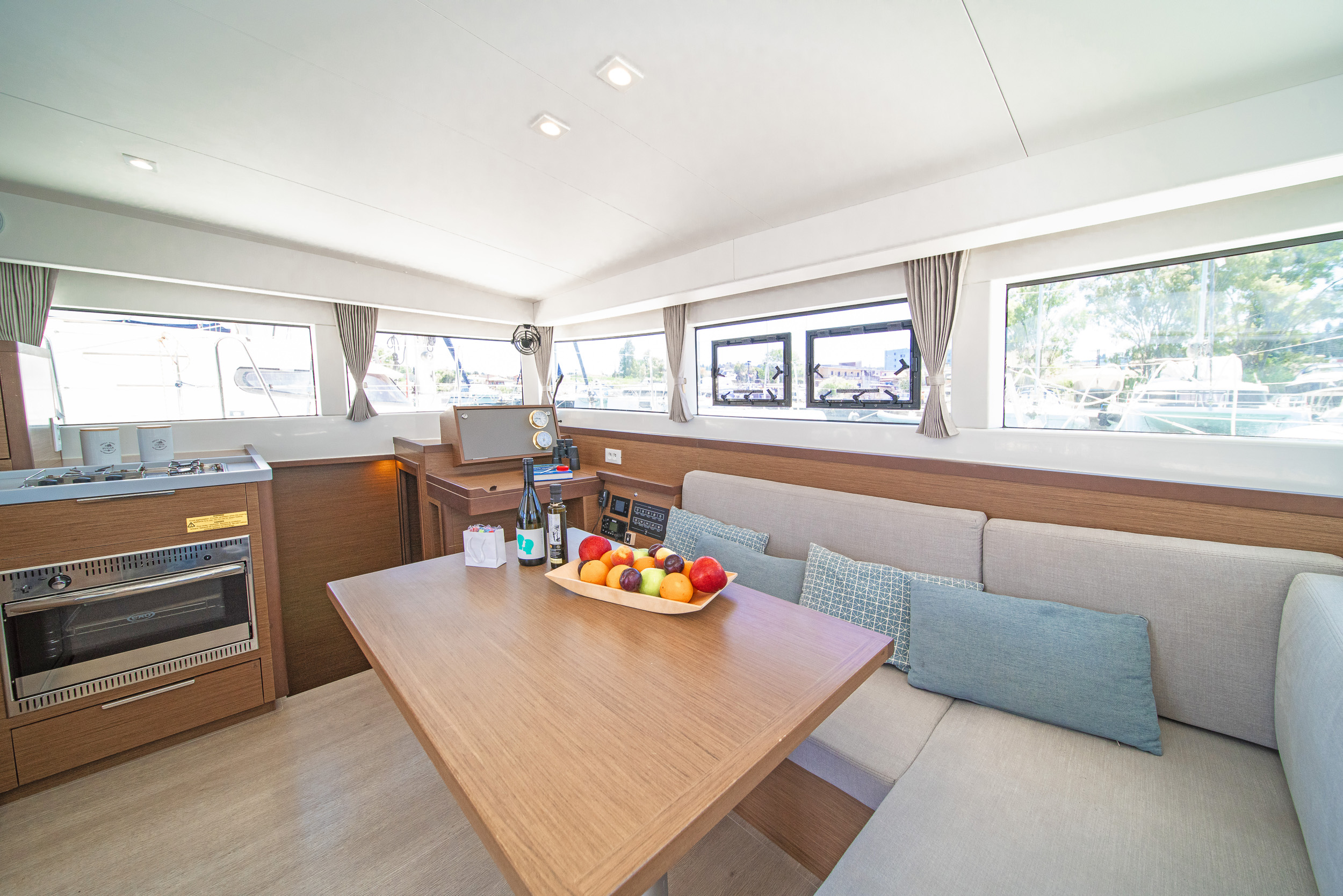 Lagoon 40 — photo 18