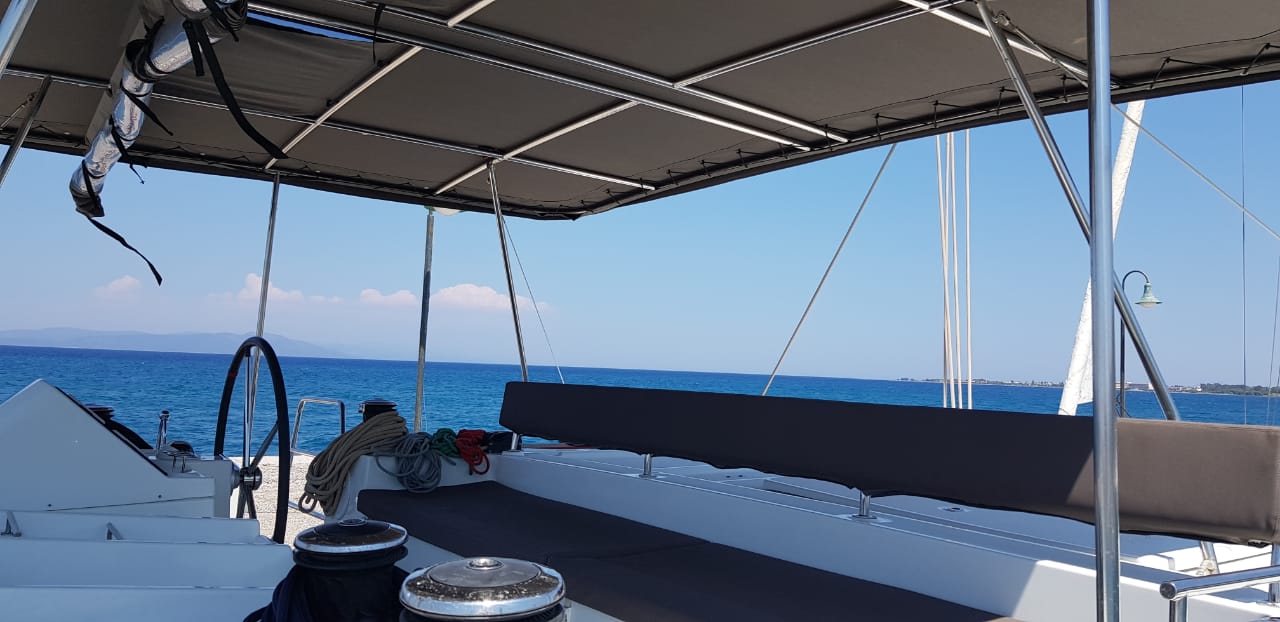 Lagoon 450 Fly — photo 10