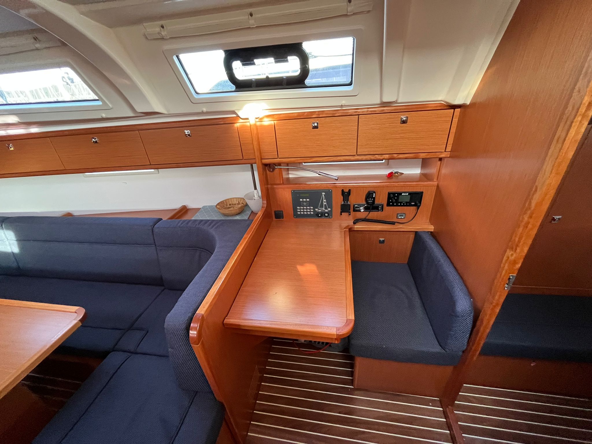 Bavaria Cruiser 41 — photo 9