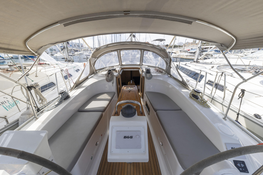 Bavaria Cruiser 34 Style — photo 20