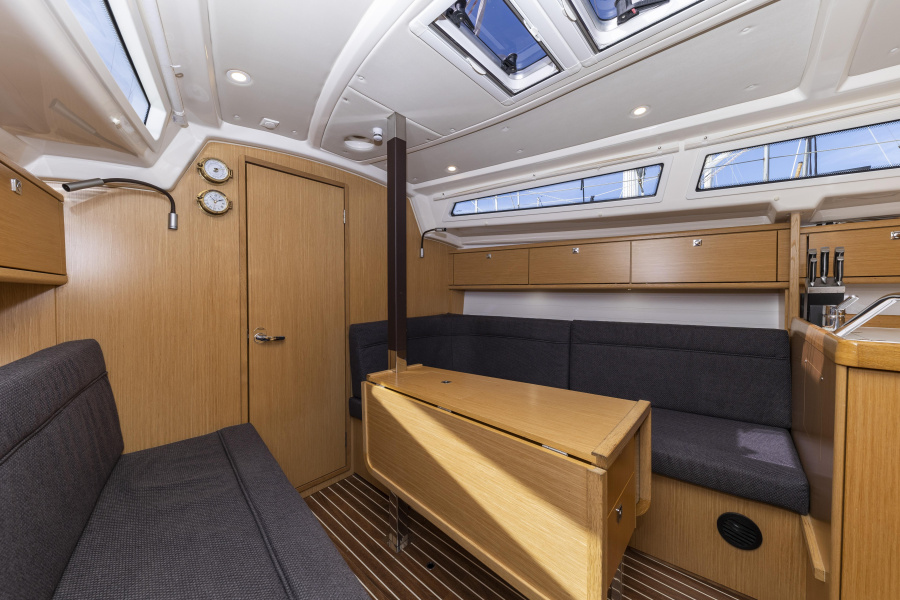 Bavaria Cruiser 34 Style — photo 4