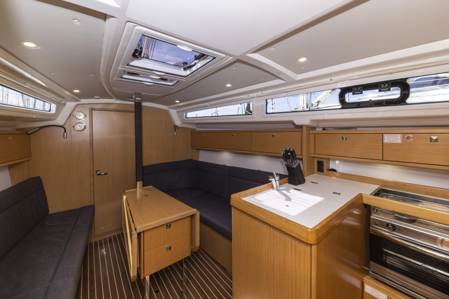 Bavaria Cruiser 34 Style — photo 8