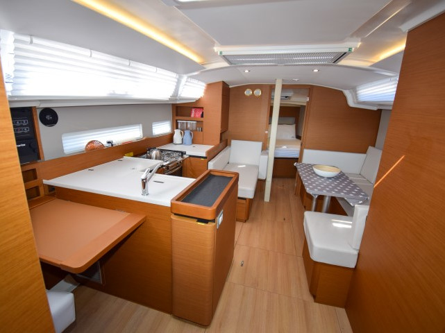 Sun Odyssey 410 — photo 15