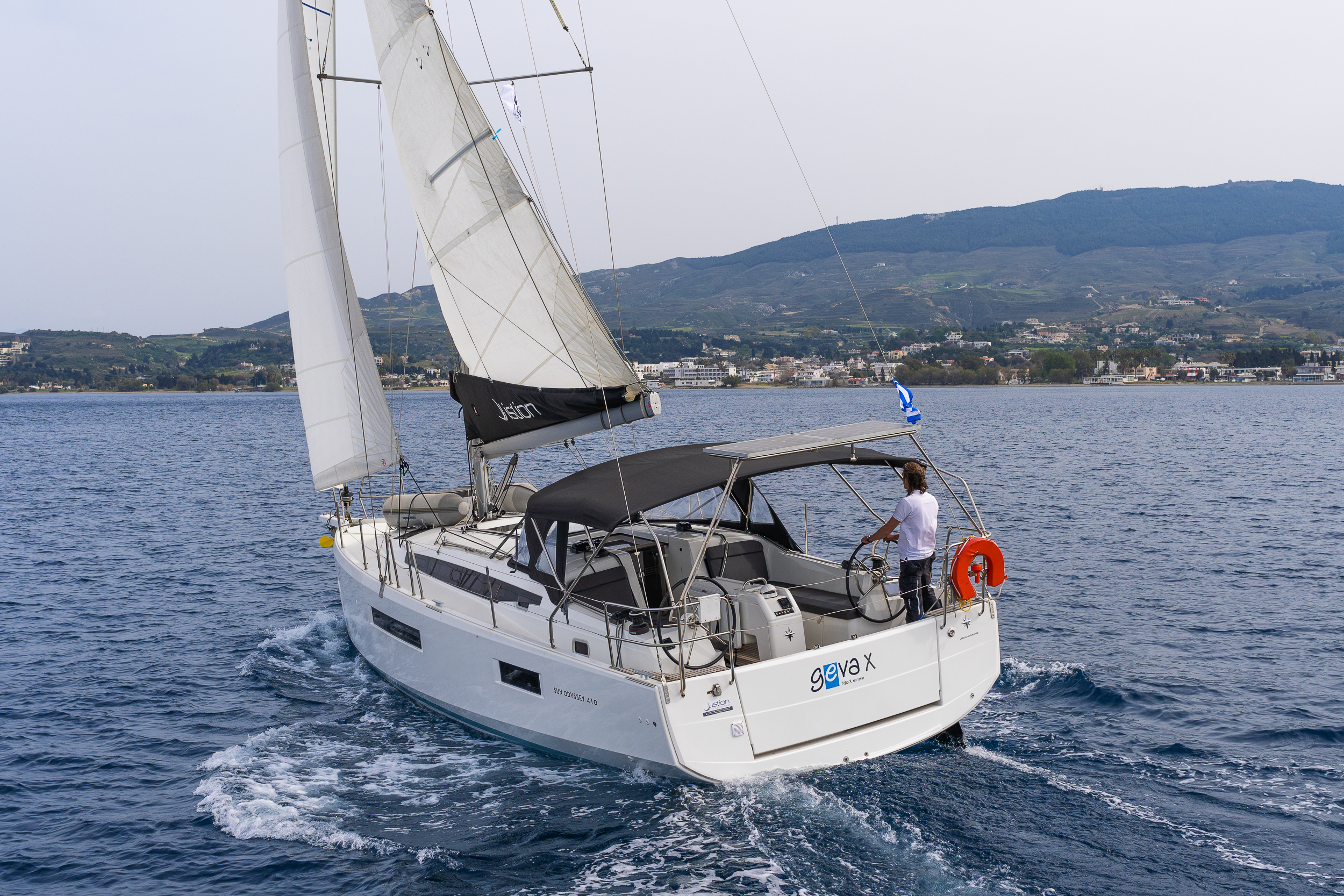 Sun Odyssey 410 — photo 4