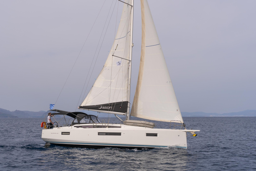 Sun Odyssey 410 — photo 14