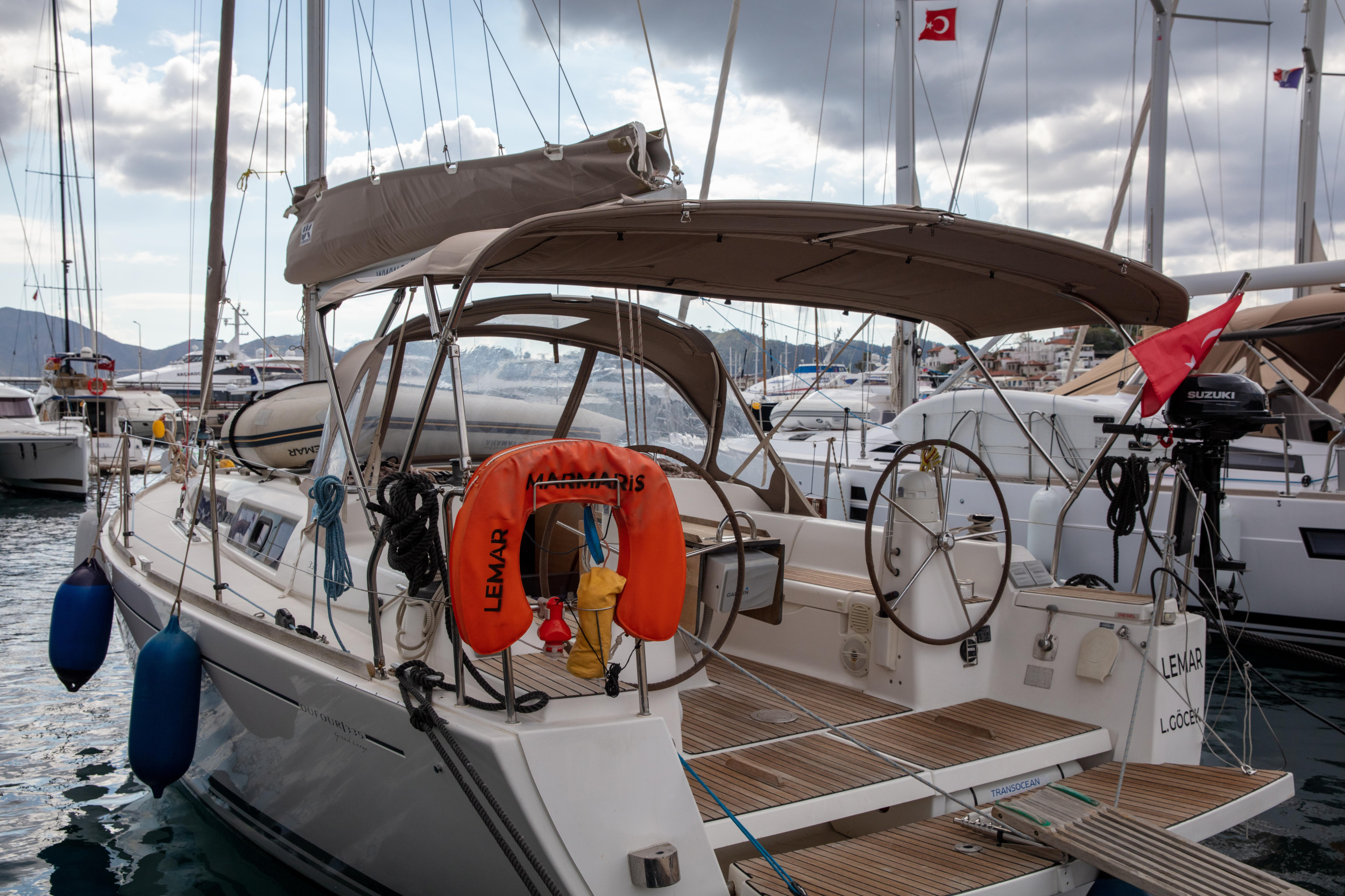 Dufour 335 Grand Large — photo 3